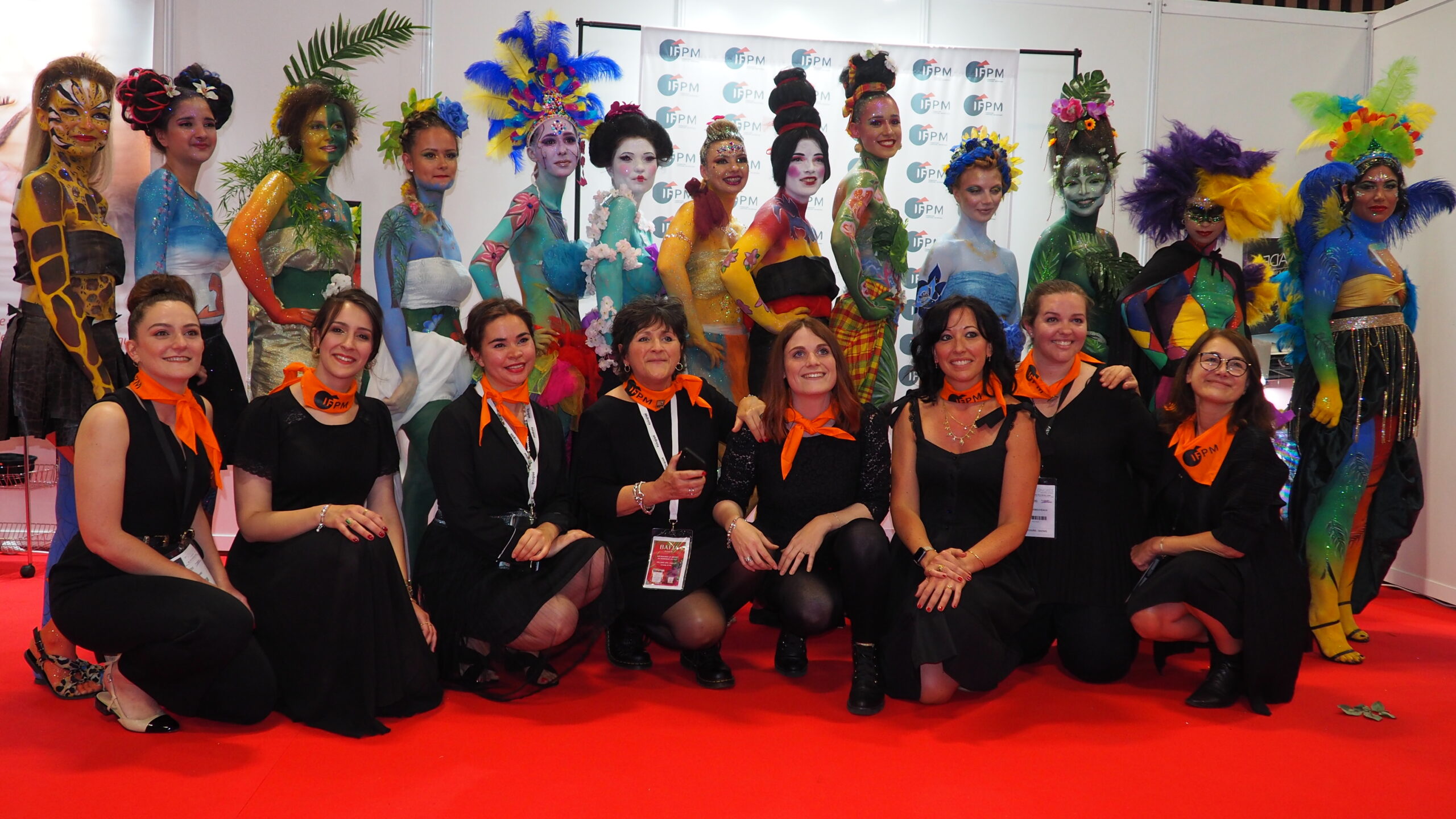 Le show de body painting au Congrès International Esthétique et Spa IFPM